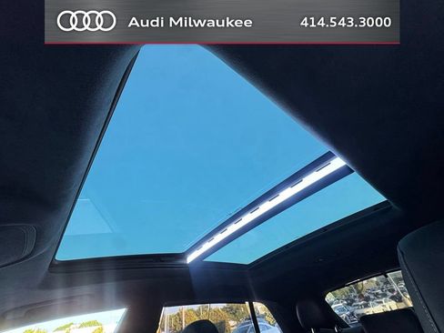 Used 2024 Audi SQ8 Prestige AWD/4WD image 12