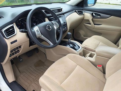 Used 2016 Nissan Rogue SV AWD/4WD image 9