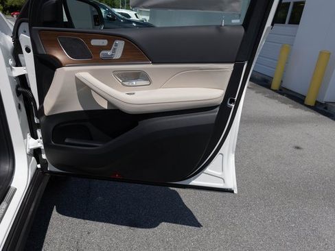 Certified 2025 Mercedes-Benz GLE 450 4MATIC image 20