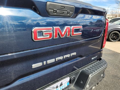 Used 2022 GMC Sierra 1500 SLT w/ Technology Package image 19