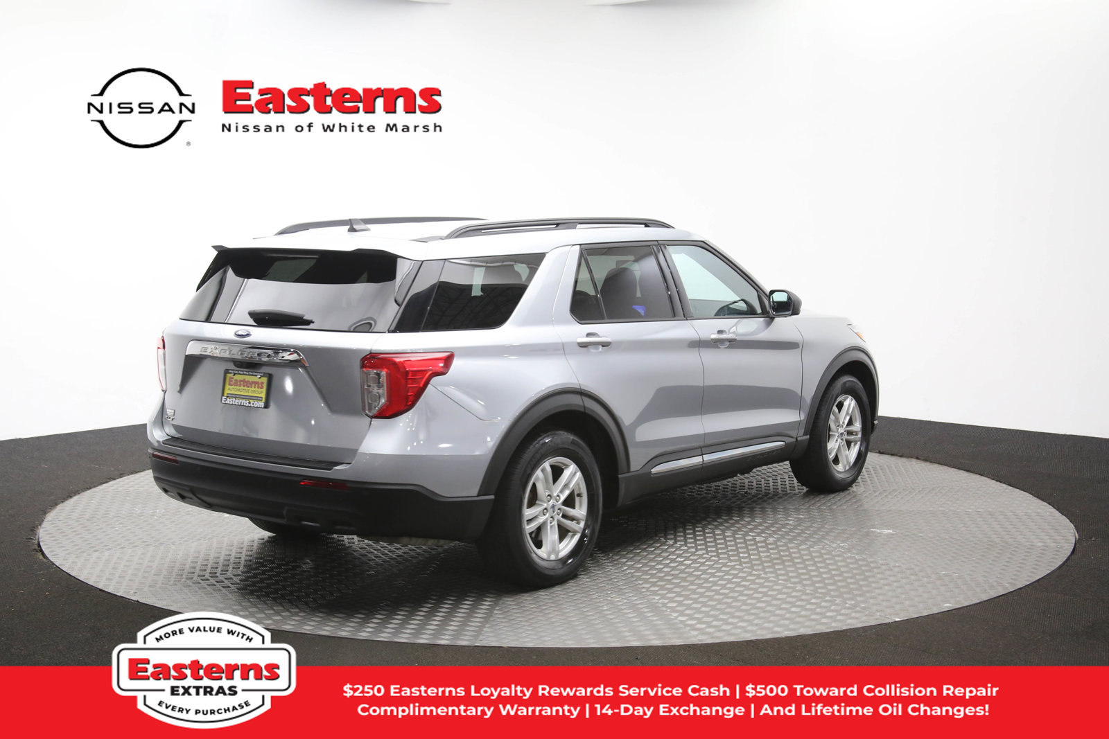 Used 2023 Ford Explorer XLT RWD image 35