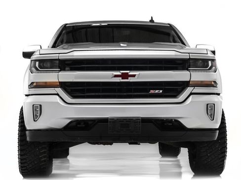 Used 2017 Chevrolet Silverado 1500 LT w/ Texas Edition image 7
