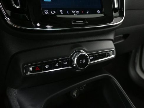 Used 2023 Volvo XC40 B5 Plus w/ Driver Assist Package image 12