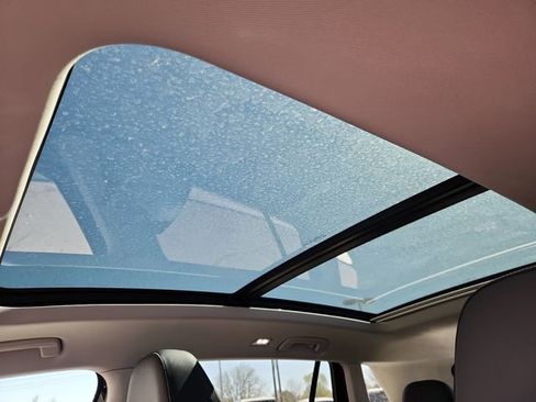 New 2026 Volkswagen Tiguan SE image 16