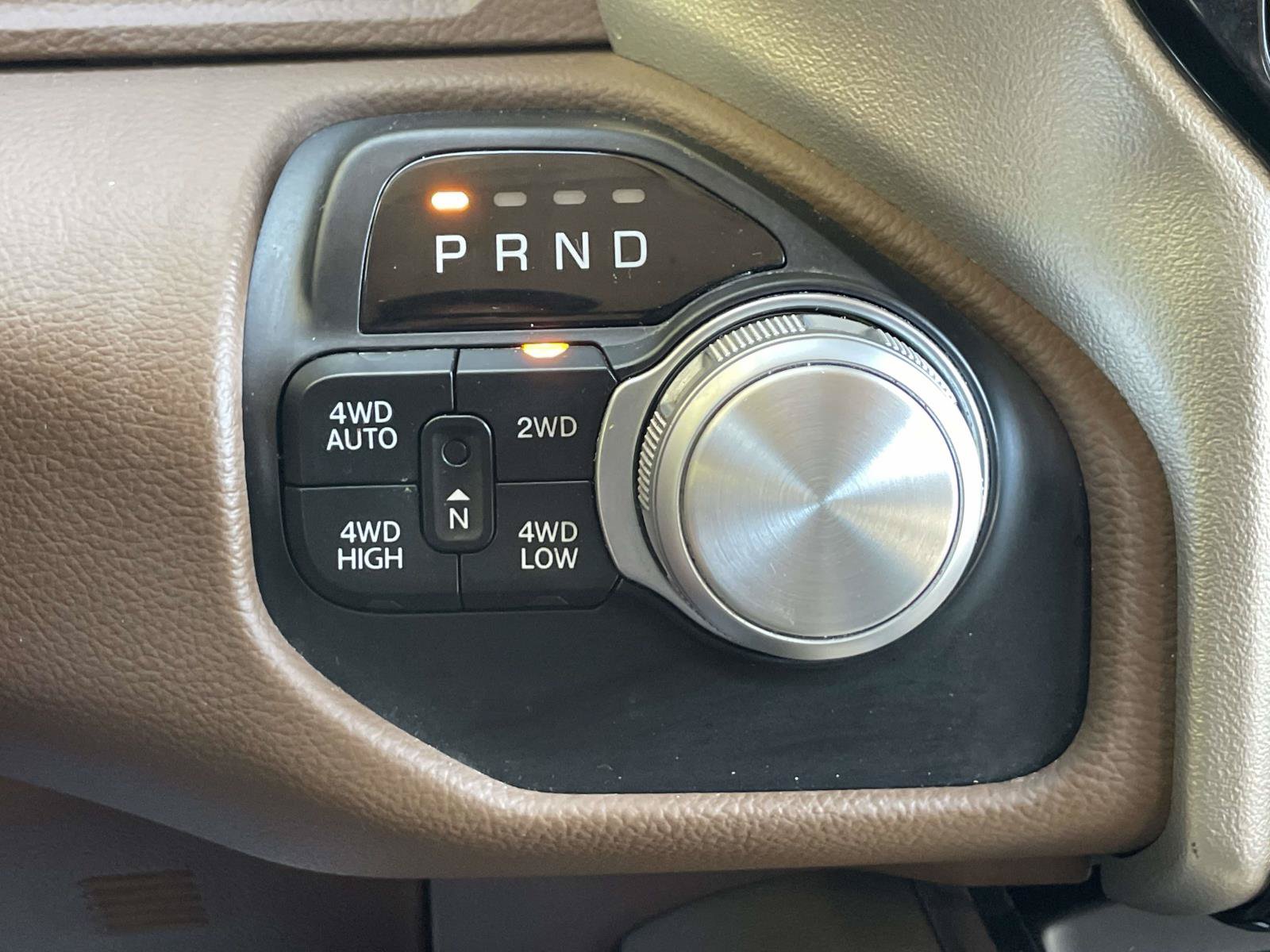 Used 2019 RAM 1500 Laramie AWD/4WD image 32