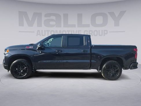 Used 2023 Chevrolet Silverado 1500 RST w/ Z71 Off-Road Package image 2