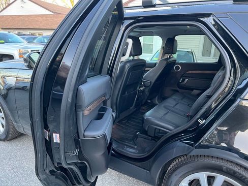 Used 2017 Land Rover Discovery HSE AWD/4WD image 20