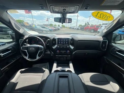 Used 2021 Chevrolet Silverado 1500 RST AWD/4WD image 17