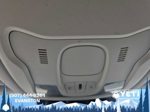 Used 2017 Jeep Renegade Latitude w/ Cold Weather Group AWD/4WD image 27