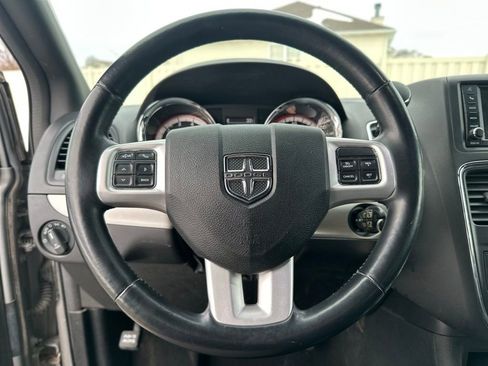 Used 2018 Dodge Grand Caravan GT image 30