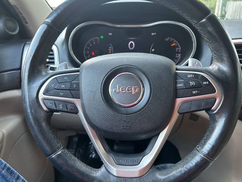 Used 2014 Jeep Grand Cherokee Laredo w/ Quick Order Package 23E AWD/4WD image 26
