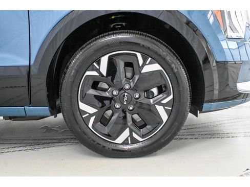 New 2026 Kia Niro Wind w/ Wind Preserve Package FWD image 8
