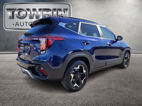 Certified 2025 Kia Seltos EX image 5