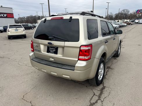 Used 2012 Ford Escape XLT image 3