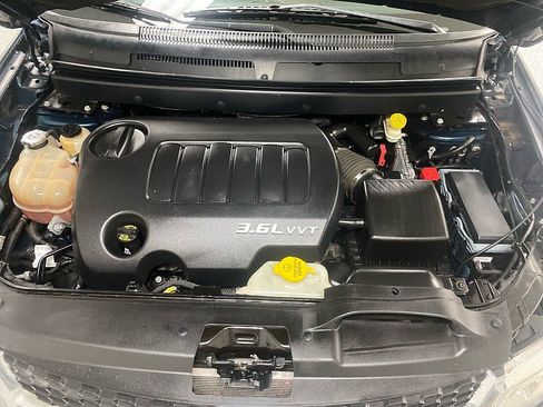 Used 2015 Dodge Journey SXT w/ Flexible Seating Group image 16