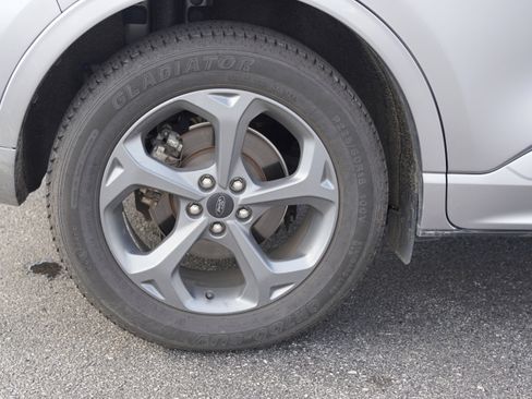 Used 2024 Ford Escape ST-Line image 15