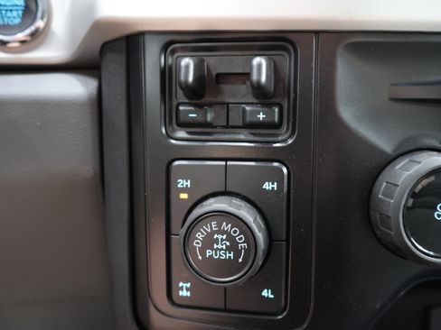 Used 2025 Ford F250 XLT w/ Black Appearance Package AWD/4WD image 49