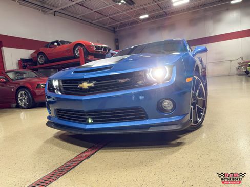 Used 2013 Chevrolet Camaro SS w/ Hot Wheels Special Edition RWD image 50