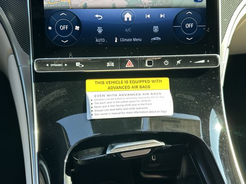 New 2026 Mercedes-Benz GLC 300 4MATIC image 23