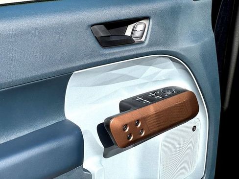 Certified 2023 Ford Maverick Lariat w/ Lariat Luxury Package image 9