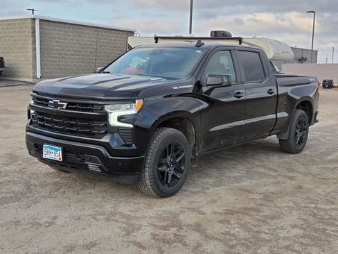 Used 2023 Chevrolet Silverado 1500 RST image 3