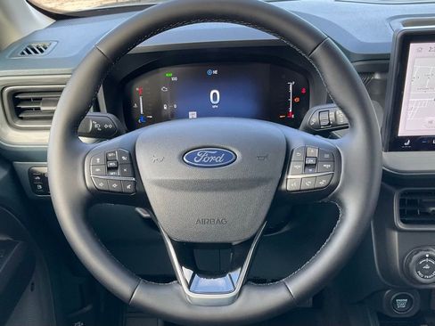 New 2025 Ford Maverick Lariat w/ Black Appearance Package image 54