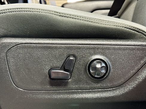 Used 2020 RAM 1500 Big Horn AWD/4WD image 19