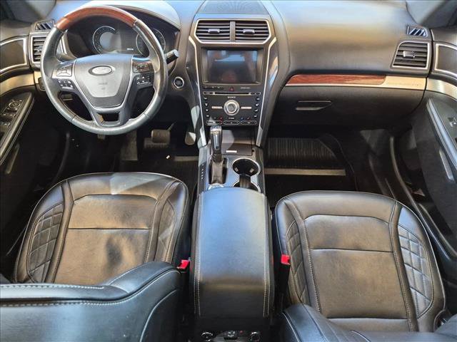 Used 2018 Ford Explorer Platinum AWD/4WD image 18