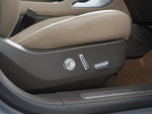 Used 2024 Lincoln Nautilus Reserve w/ Equipment Group 202A AWD/4WD image 30