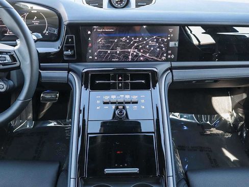 Used 2025 Porsche Panamera 4 image 14