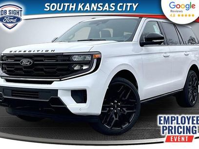 New 2026 Ford Expedition Platinum w/ Stealth Performance Package