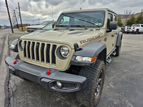 Used 2022 Jeep Gladiator Rubicon w/ Cold Weather Group image 3