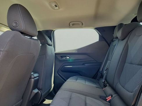 New 2027 Chevrolet Bolt LT w/ Comfort Package FWD image 9