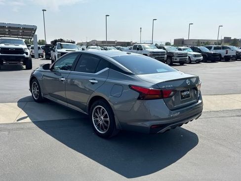 Used 2020 Nissan Altima 2.5 SV AWD/4WD image 9