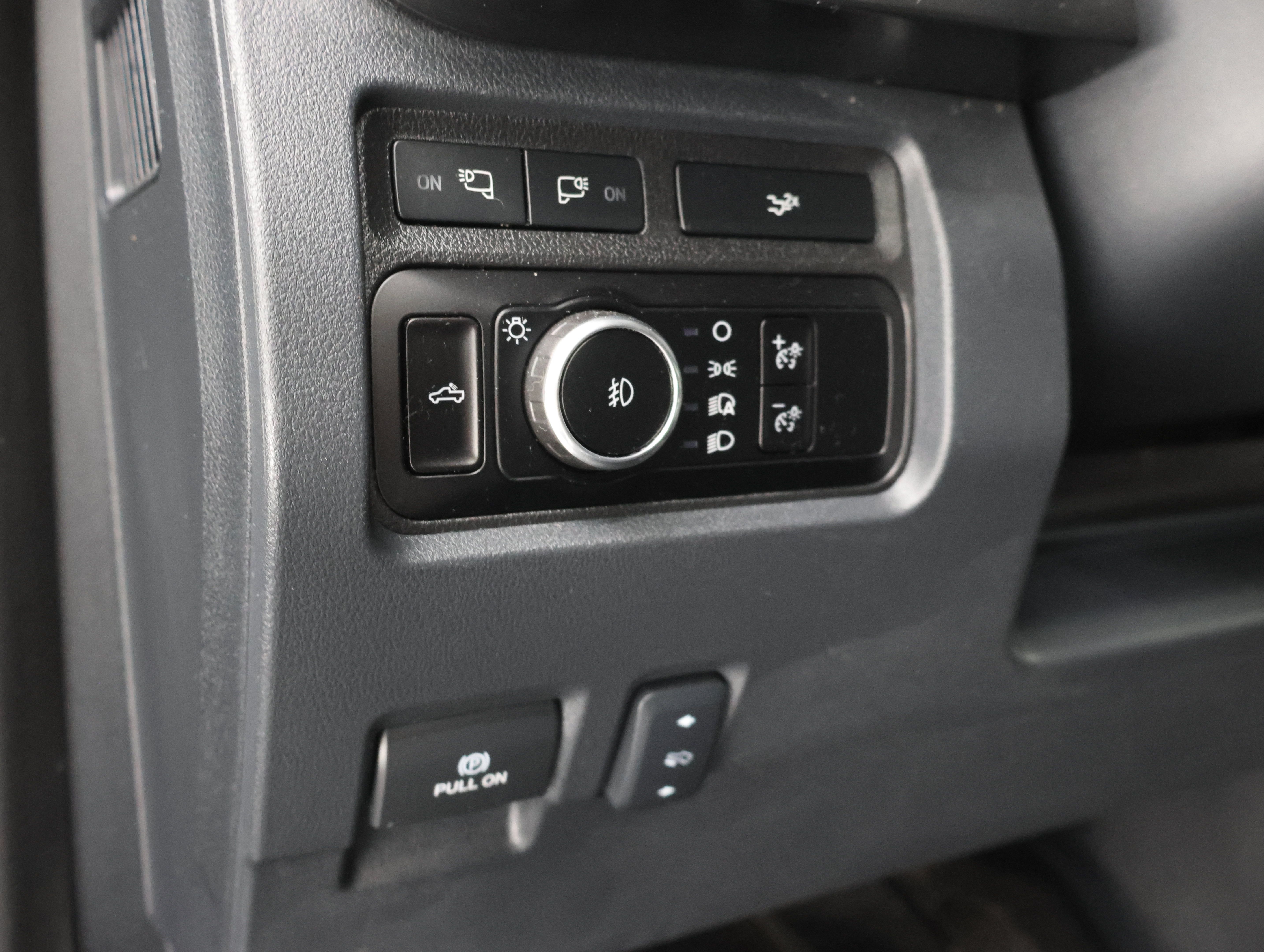 Used 2023 Ford F350 Lariat w/ FX4 Off-Road Package AWD/4WD image 41
