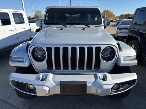 Used 2023 Jeep Wrangler Altitude image 2