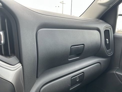 Used 2019 Chevrolet Silverado 1500 Custom Trail Boss w/ Custom Convenience Package image 33