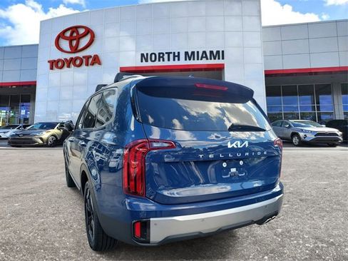 Used 2024 Kia Telluride S image 3