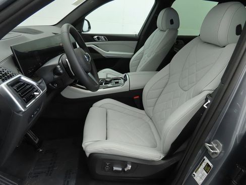 New 2026 BMW X5 sDrive40i w/ M Sport Package image 19