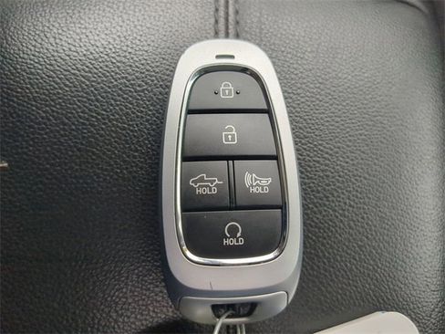 Certified 2022 Hyundai Santa Cruz SEL w/ Activity Package image 34