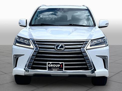 Used 2017 Lexus LX 570 4WD image 4