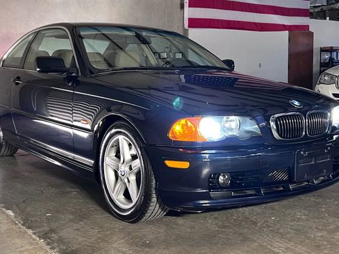 Used 2002 BMW 325Ci 325Ci Coupe 2D image 4