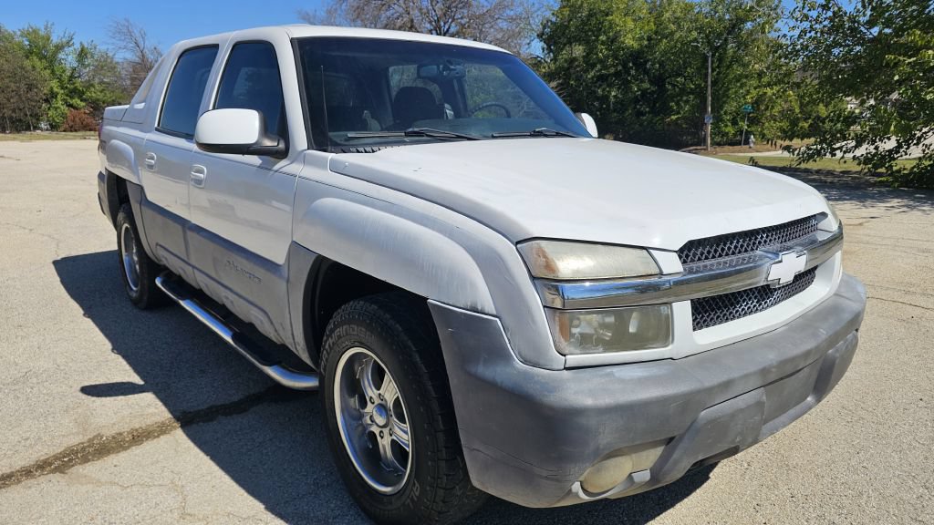 Used 2002 Chevrolet Avalanche 4x4 w/ Off-Road Suspension Pkg image 2