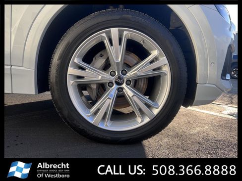 Used 2023 Audi Q8 Premium Plus w/ Premium Plus Package image 35