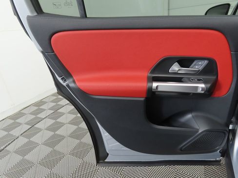 Certified 2022 Mercedes-Benz GLB 250 image 26