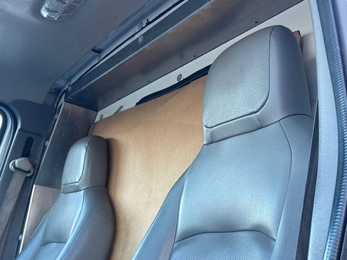 Used 2019 Ford E-350 and Econoline 350 Super Duty w/ Power Windows & Locks Group image 16