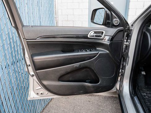 Used 2018 Jeep Grand Cherokee Trailhawk image 17