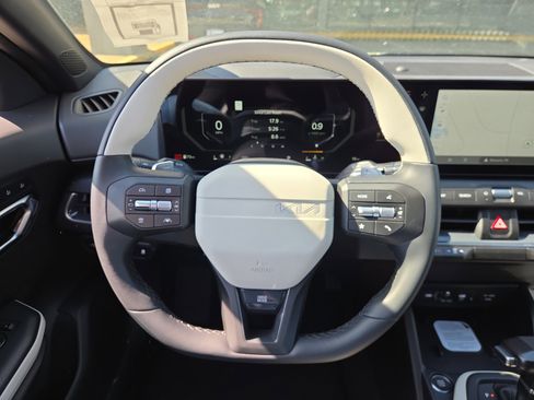 New 2025 Kia K4 GT-Line w/ GT-Line Premium Package image 10