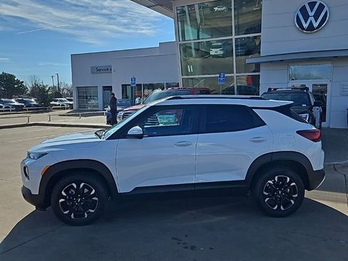 Used 2022 Chevrolet TrailBlazer LT w/ Convenience Package image 8