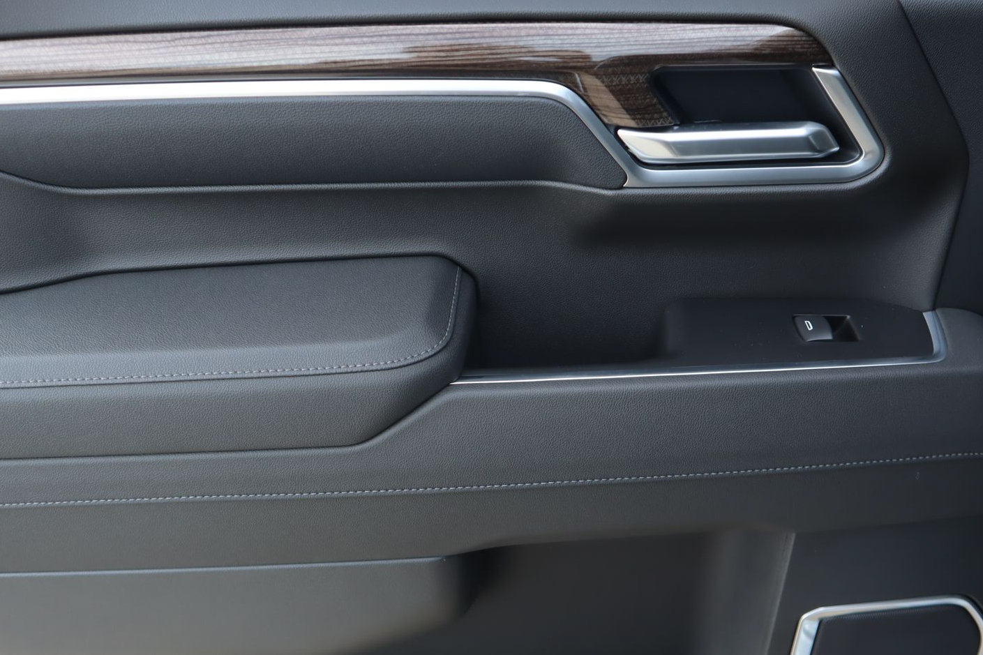 New 2026 Chevrolet Silverado 1500 RST AWD/4WD image 17